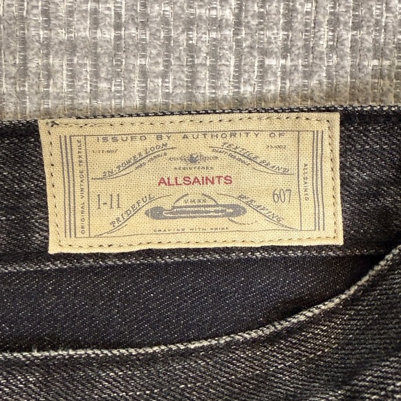 All Saints Kari Boy's Baggy Denim Shorts Sz 29 34 Distressed Gray Grunge Raw Hem - Picture 5 of 12